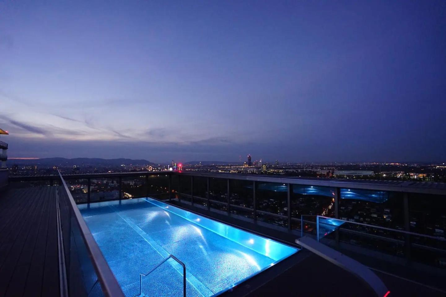 Exquisite Studio With Rooftop Pool Lägenhet Wien Exteriör bild